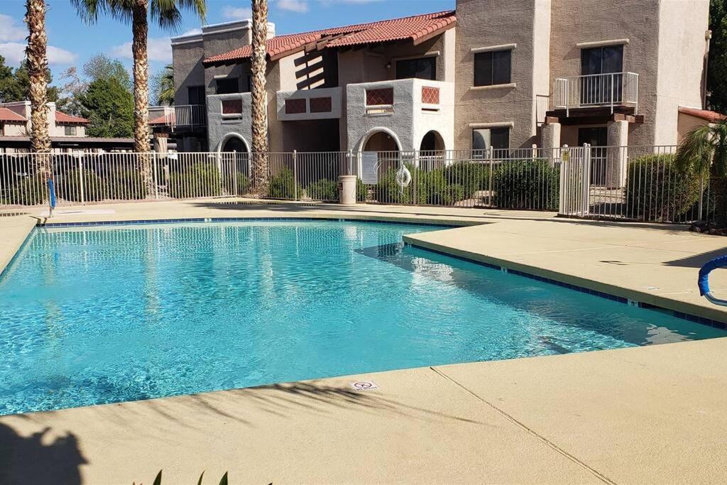 Condo With Heated Pool, Hot Tub, Near Walking Paths 格伦代尔 外观 照片