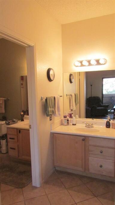 Condo With Heated Pool, Hot Tub, Near Walking Paths 格伦代尔 外观 照片