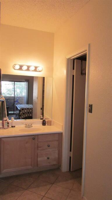 Condo With Heated Pool, Hot Tub, Near Walking Paths 格伦代尔 外观 照片
