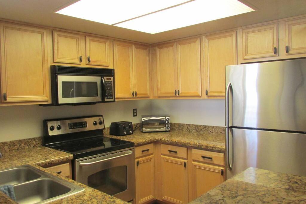 Condo With Heated Pool, Hot Tub, Near Walking Paths 格伦代尔 外观 照片